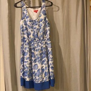 Elle blue floral print dress